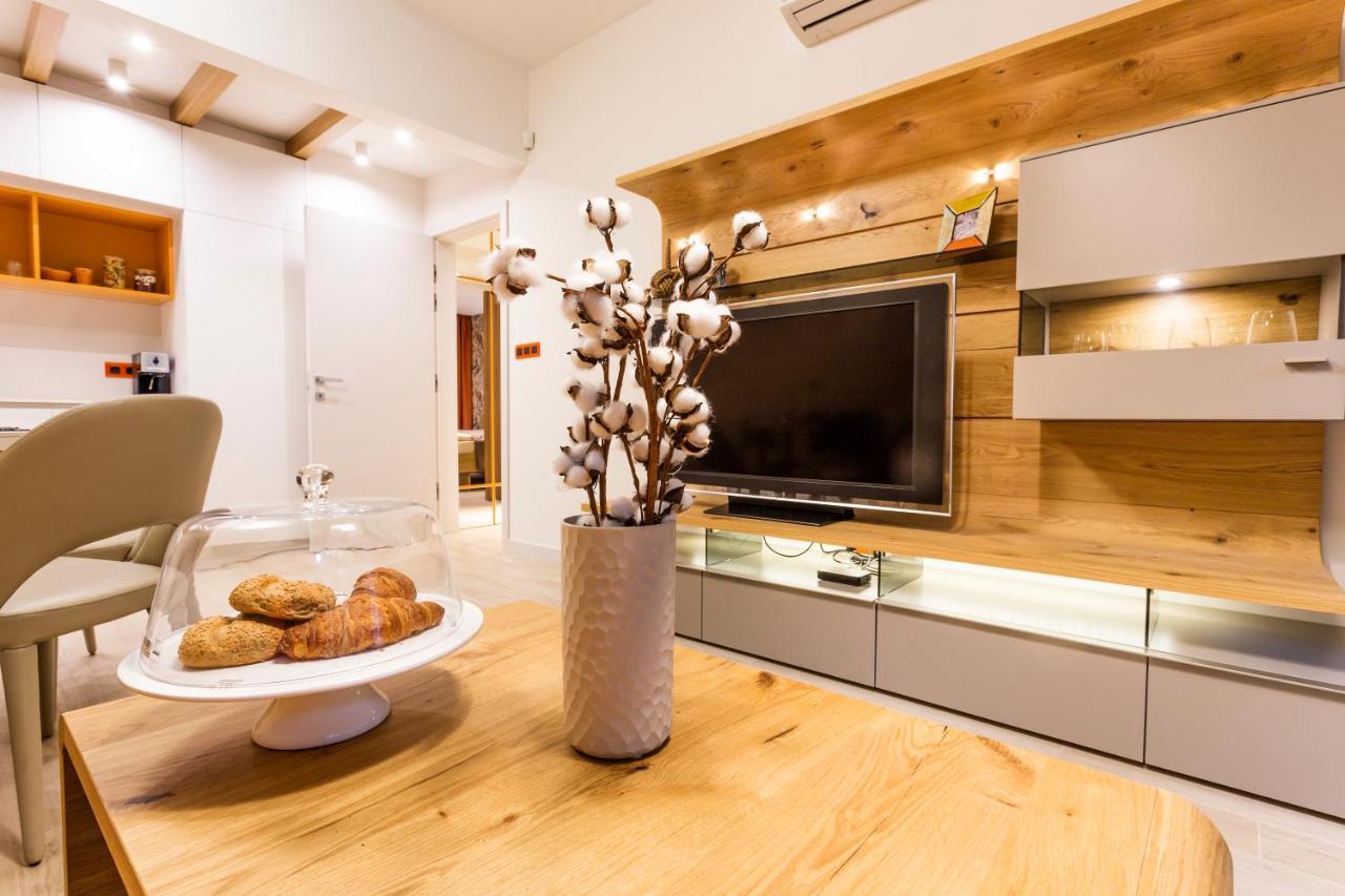 Sca Sofia City Apartments Bagian luar foto
