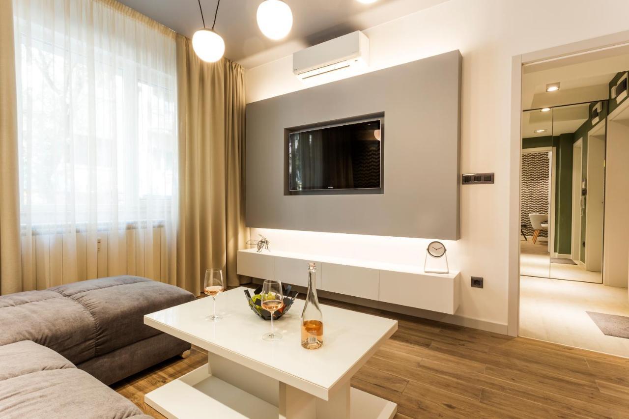 Sca Sofia City Apartments Bagian luar foto
